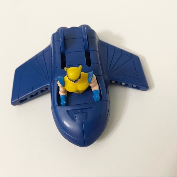 1996 Marvel X-Men Wolverine Blue Plastic Toy Vehicle - Picture 7 of 12